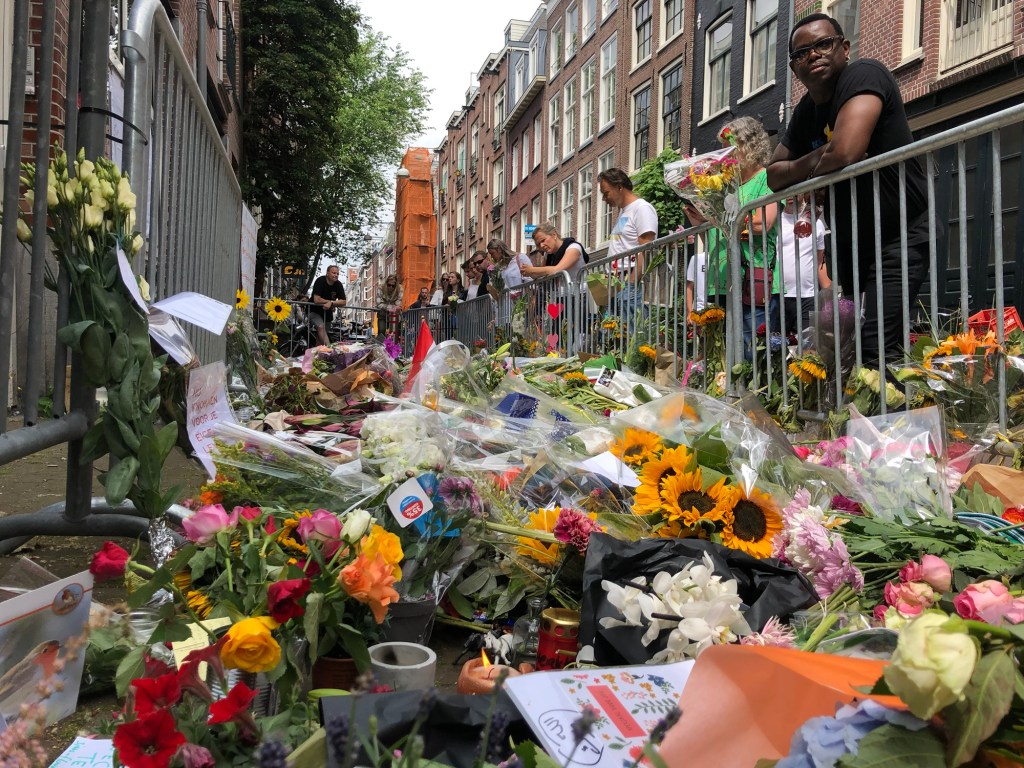 FPU en RSF roepen Nederland op een voorbeeld te stellen bij de berechting van verdachten van de moord op journalist Peter R. de&nbsp;Vries