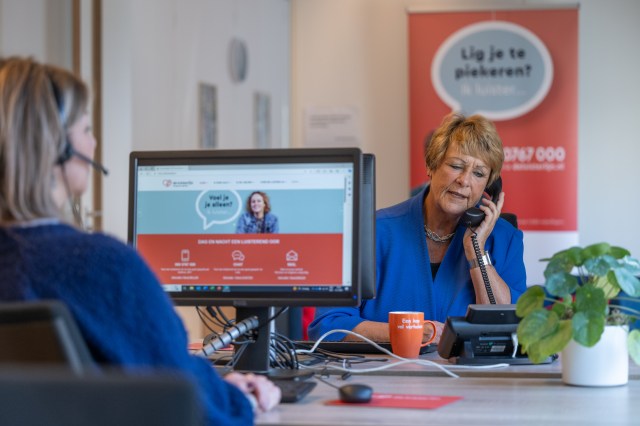 De Luisterlijn staat stil bij 65-jarig bestaan telefonische hulpdienst