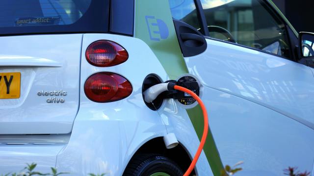 Goedkope tweedehands elektrische auto blijkt financiële strop voor jonge bestuurders