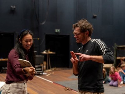 Dove acteur speelt mee in voorstelling Het Nationale Theater in Nederlandse&nbsp;Gebarentaal