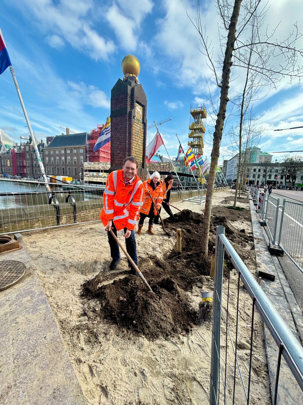 Binnenhof krijgt groene impuls met twaalf nieuwe bomen