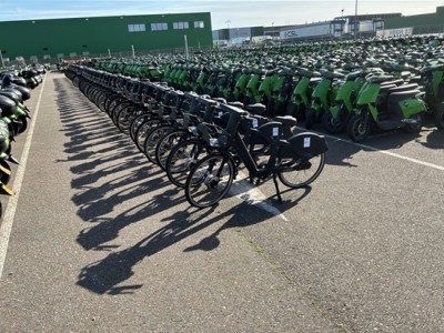 Veiling uit faillissement Go Sharing: 150 e-scooters en 50 e-bikes onder de&nbsp;hamer