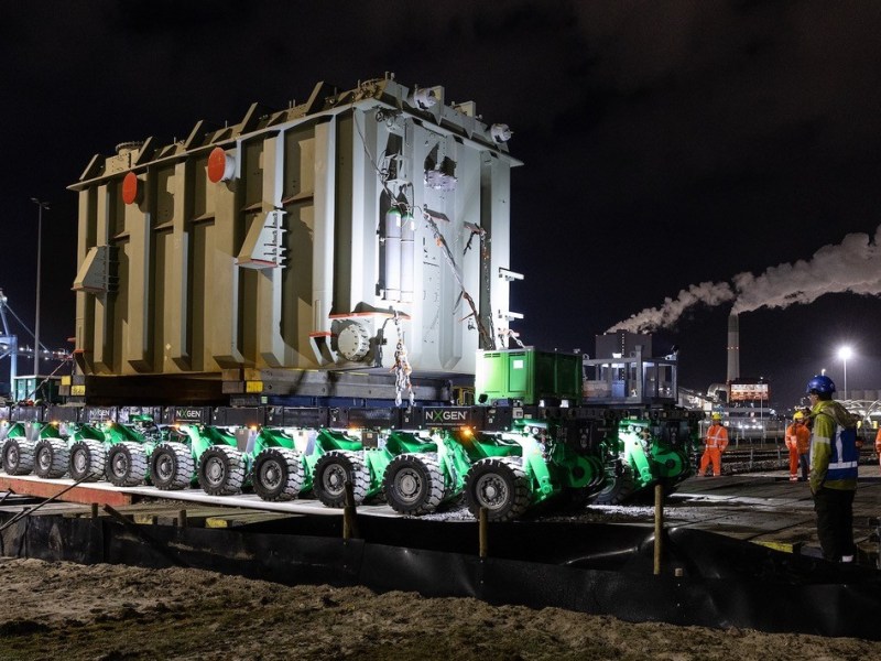 ‘Reuzen van staal’ bereiken 2GW converterstation Maasvlakte: transport transformatoren door TenneT succesvol&nbsp;afgerond