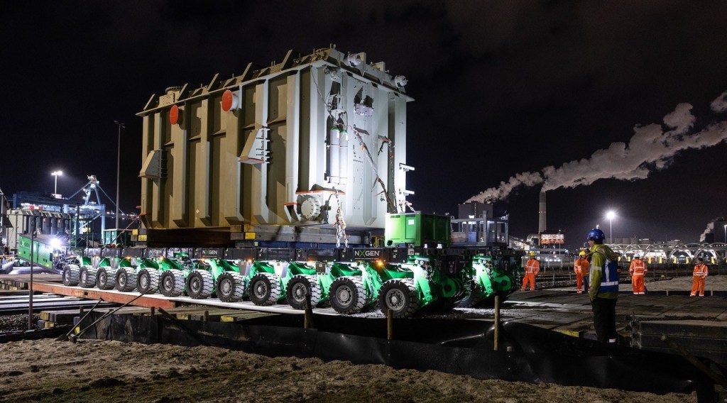 ‘Reuzen van staal’ bereiken 2GW converterstation Maasvlakte: transport transformatoren door TenneT succesvol&nbsp;afgerond