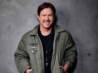 Johnny de Mol legt taboes bloot tijdens comeback in&nbsp;theater