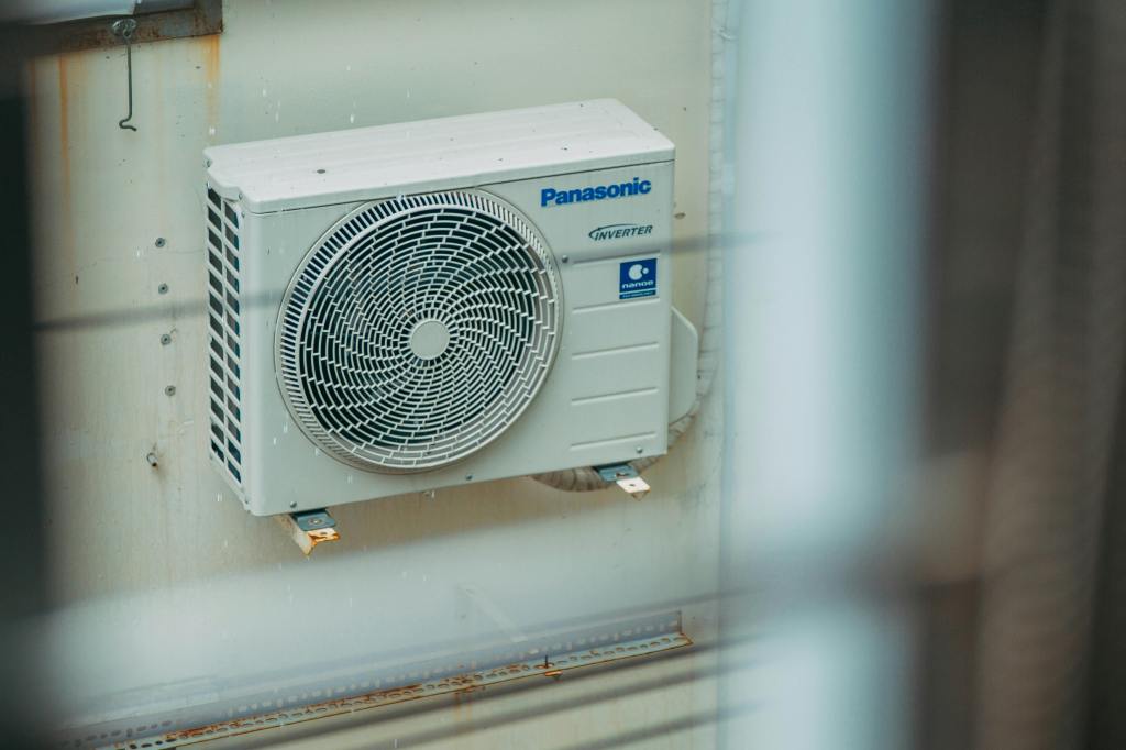 Hitte zorgt voor explosieve run op airco-installateurs: vraag met meer dan 300% gestegen