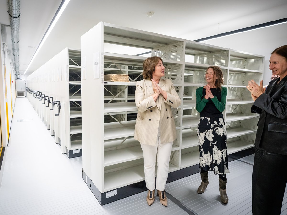 Nieuwe archiefruimte in voormalige atoomschuilkelder houdt geschiedenis van Den Haag&nbsp;veilig