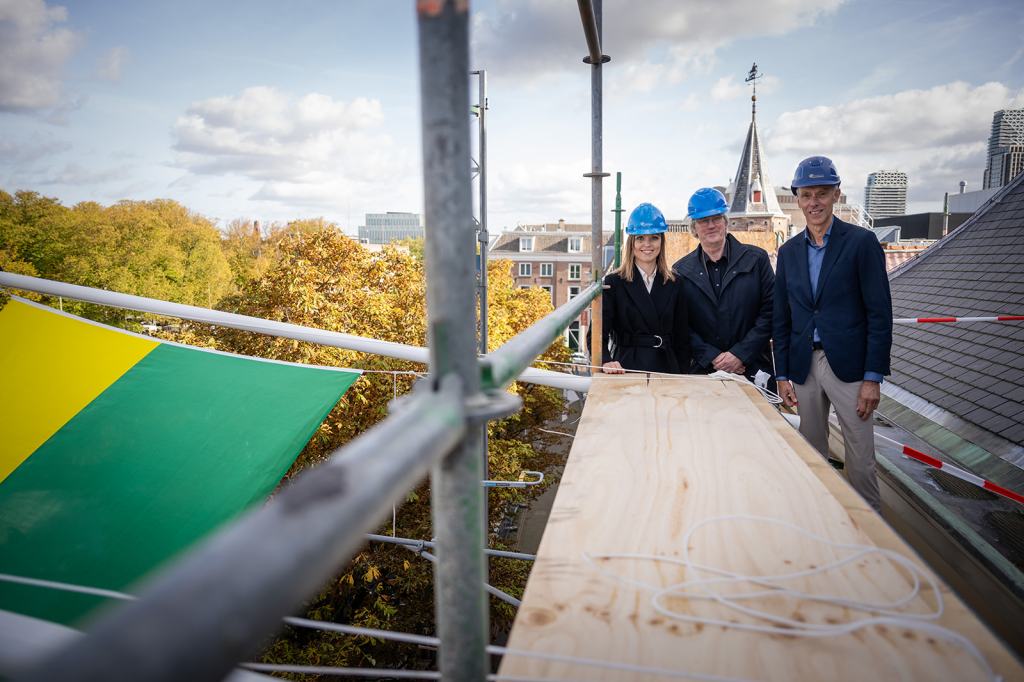 Renovatie en uitbreiding Haags Historisch Museum bereikt hoogste&nbsp;punt